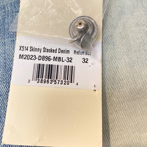 MNML jeans MENS 32" x 36" light wash blue denim NWT - Picture 2 of 8